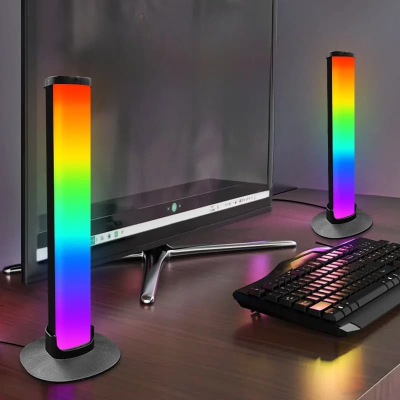 מנורת אווירה לגיימינג RGB עם מתקן לאוזניות וסנכרון קול
